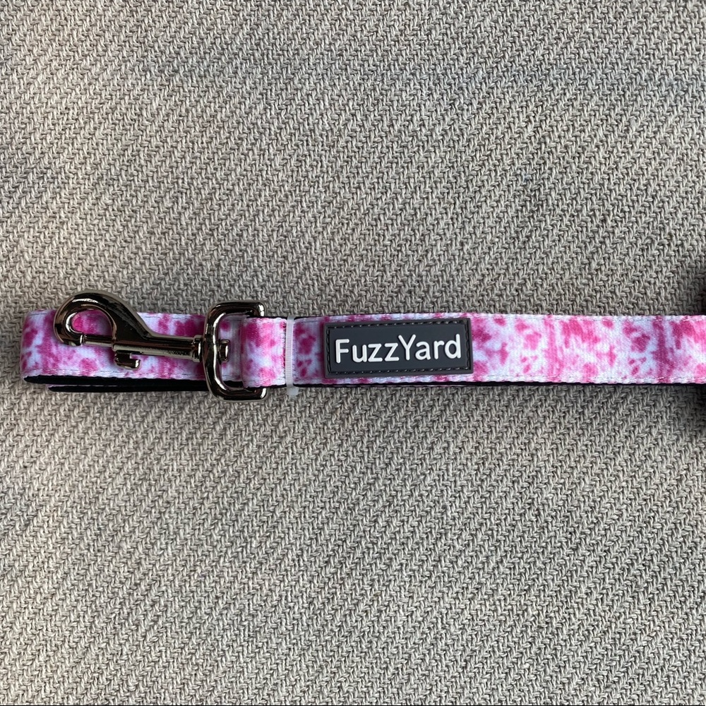 Fuzzyard Pink Tie Dye Dog Lead Leash 55.1” NWT Gift Puppy Pet - Picture 2 of 6